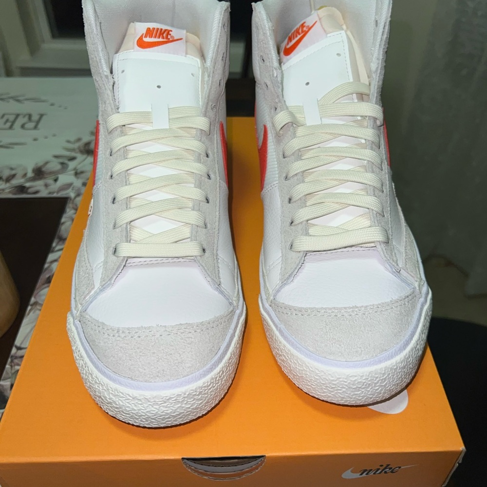Nike men’s blazer mid 77 pro club size 9.5 new - Picture 4 of 5